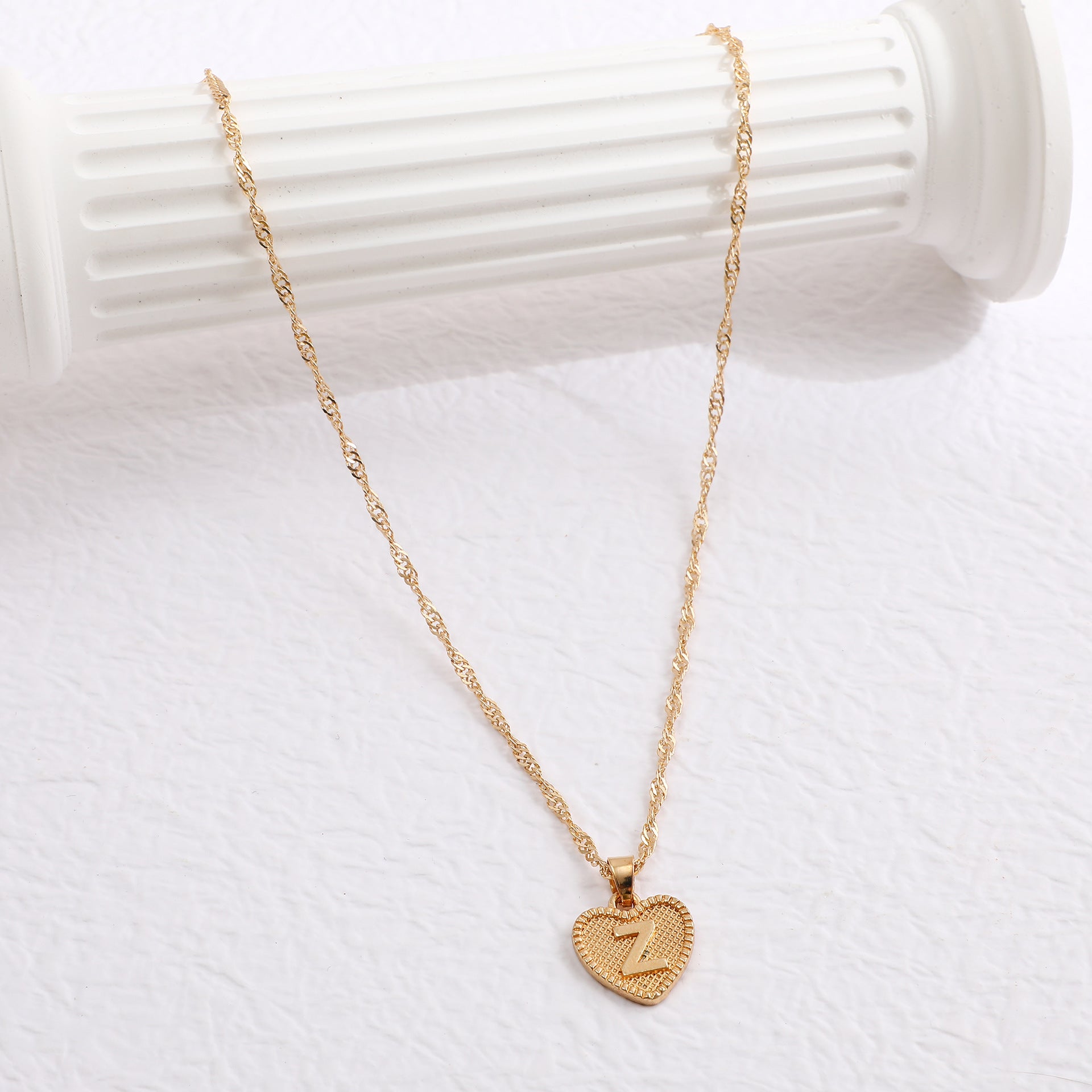 Simple Women&#039;s Heart Letter Necklace Love Pendant Clavicle Chain